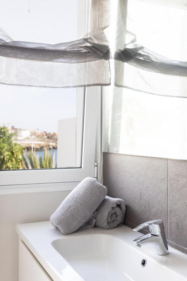 Luxury Frontline Poris De Abona Villa Luaran gambar